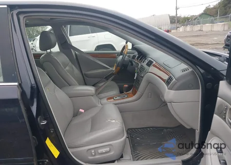 2005 Lexus Es 330 z USA, uszkodzony, nr VIN JTHBA30G855087482